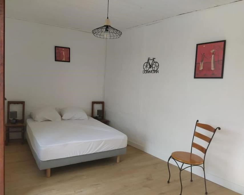 Baix Maison Chez Catherine מראה חיצוני תמונה